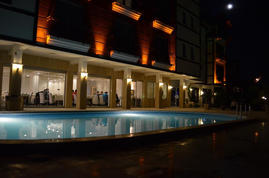 סינופ Zinos Hotel מראה חיצוני תמונה
